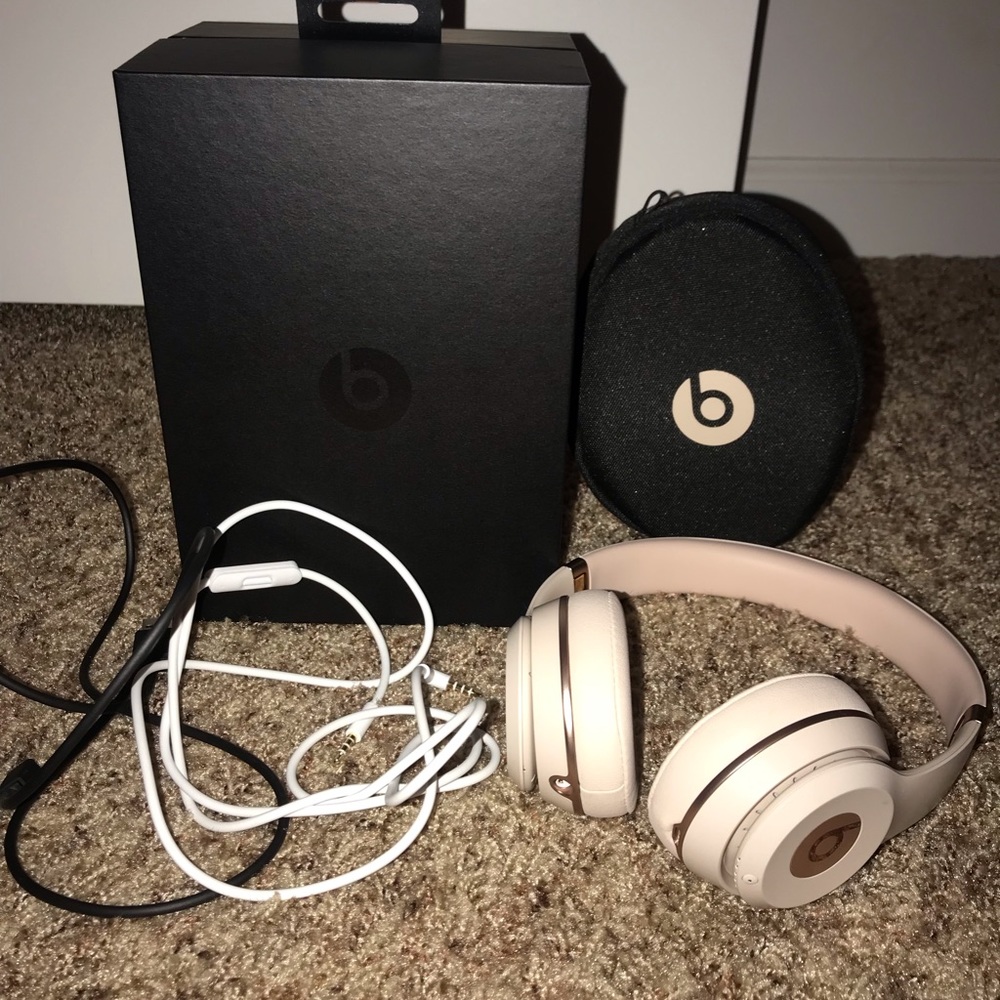 Beats solo 3 wireless